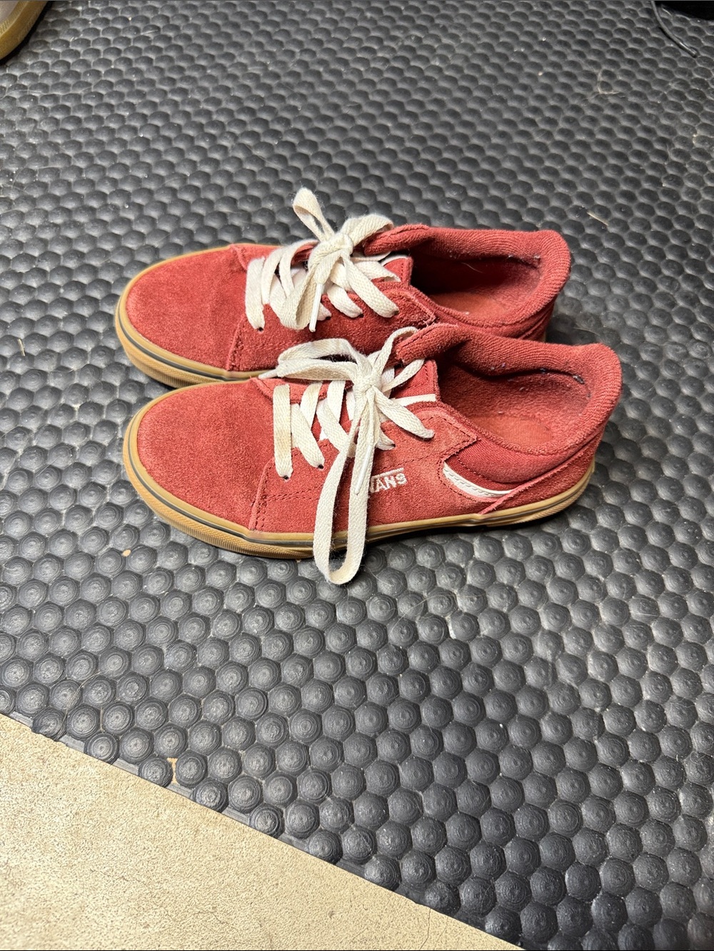 Vans Kids Low-Top Suede Sneakers in Brick Red with Cream Laces